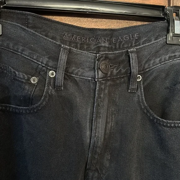 American Eagle Ripped Jeans - Picture 3 of 5